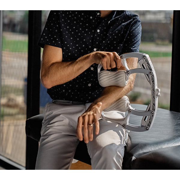 ROLL Recovery R8 Plus Muscle Roller - Image 11